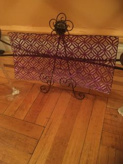 serving purple tray with stand