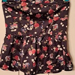 Women's Top Shirt Size Small American Eagle ❤️😍