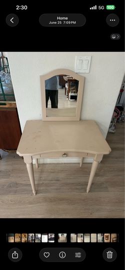 girls vanity