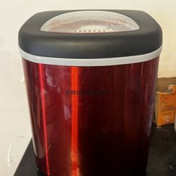 Bullet Ice Maker