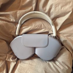 Apple Air Pod Max Lilac