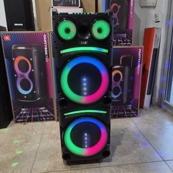 RCA rechargeable bluetooth party speaker with triple disco lights. BRAND NEW!!