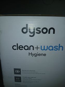 Dyson vaccuum / mop