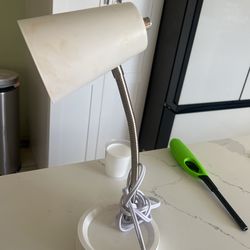 Desk Lamp $10