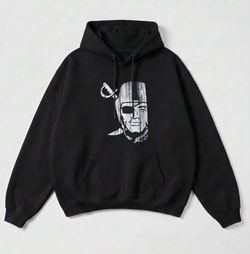 Brand New Men’s Raiders Hoodie size 2XL$45