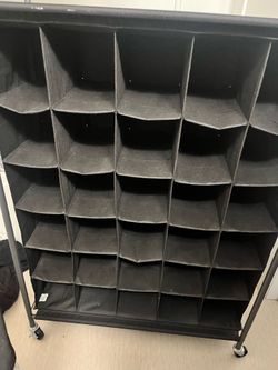 Shoe rack color black