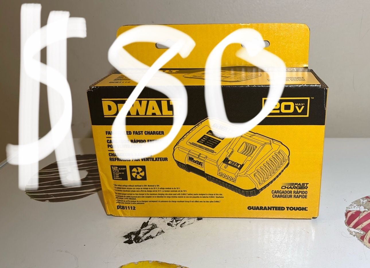 DEWALT Battery Charger, 20V + Flexvolt Fast Charger (DCB1112)
