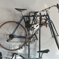 Black Diamond Road Bike - Great Condition - Plus Extras