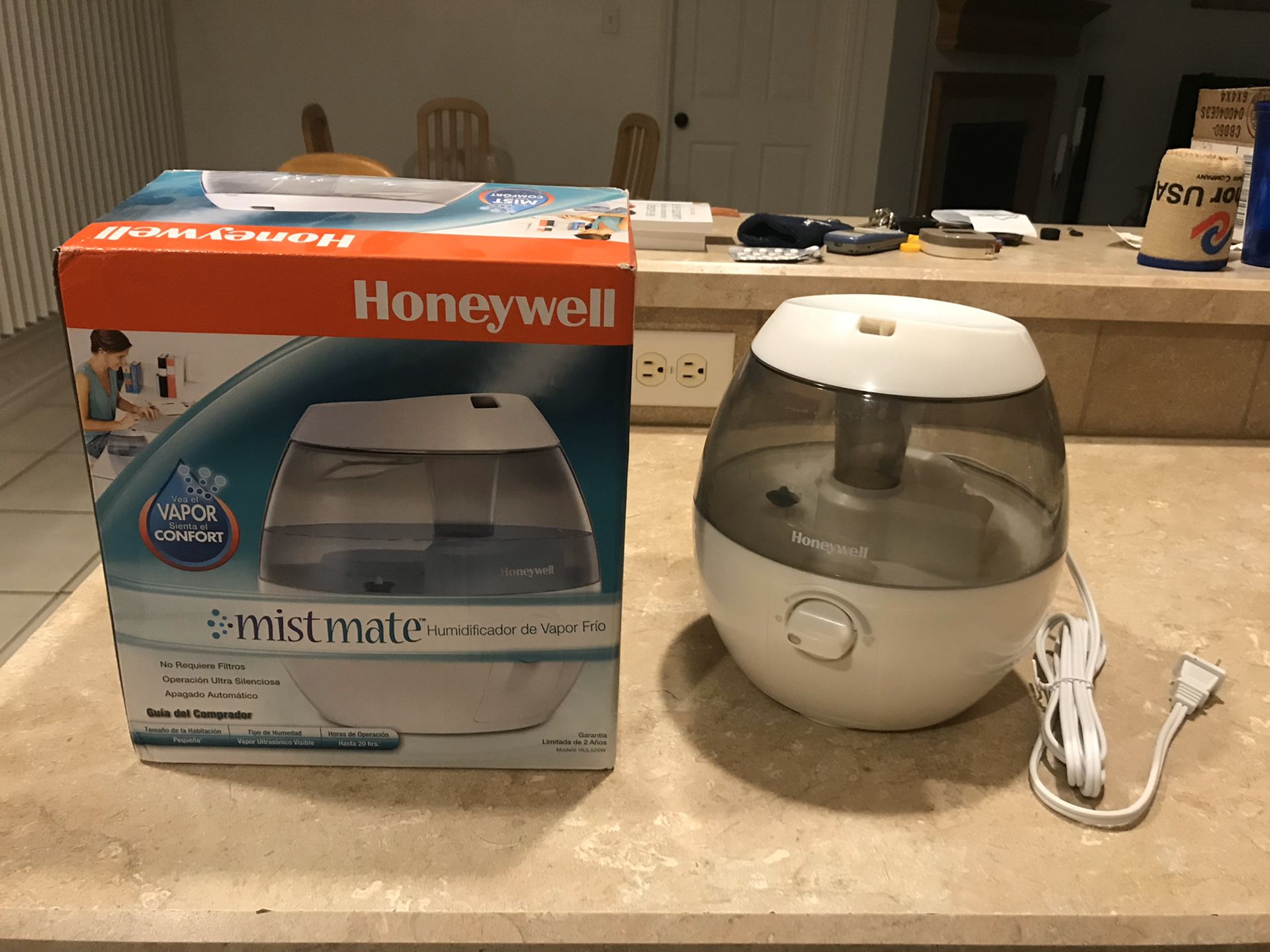 Cold Mist Humidifier ( 1gal) - very silent , Honeywell