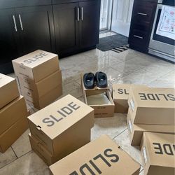 Yeezy Slides Size 8-9-10-11