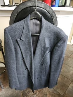 Sharp men's sport jacket.