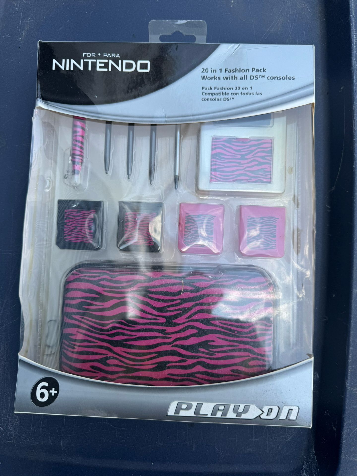 "PLAYON 20 in 1 Fashion Pack" designed for Nintendo DS™ consoles. 