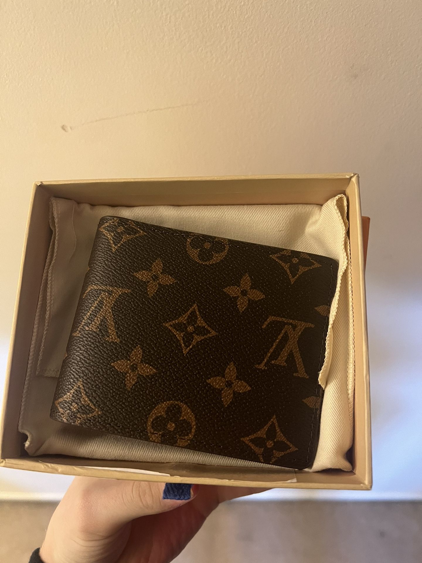 LV classic black old flower short clip wallet LOUIS VUI