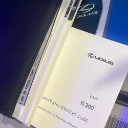 2019 Lexus IS