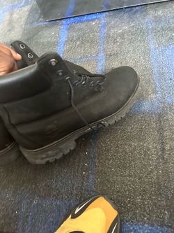 Timberland 6-Inch Black Nubuck Boots size 9.5