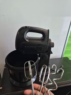 Cake mixer