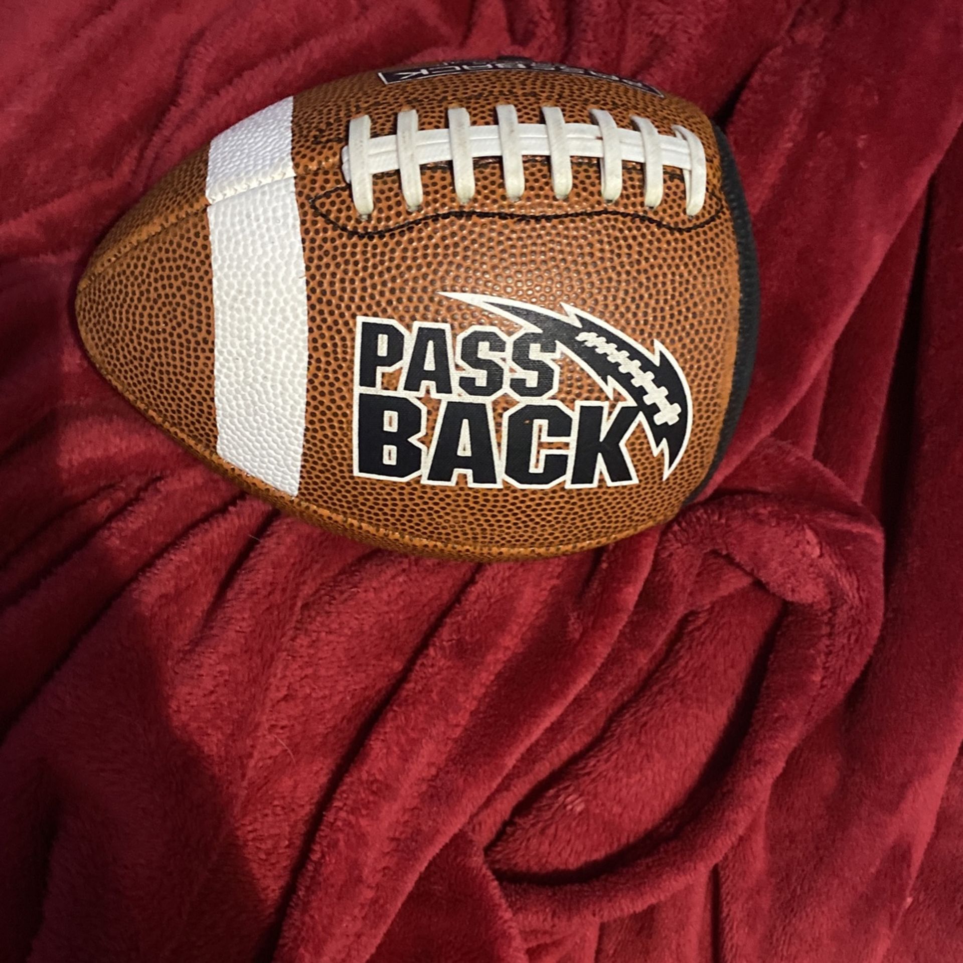 Pass back Football