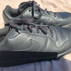 Mens Nike Ebernon Low Triple Black Size 12