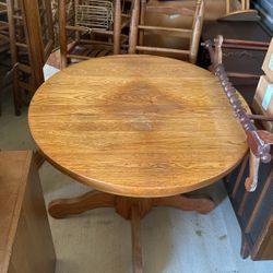 Small Round Table With 4 Chairs