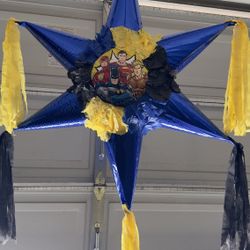 Super Hero’s Star Pinata