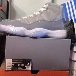 Air Jordan 11 Retro Cool Grey Size 7