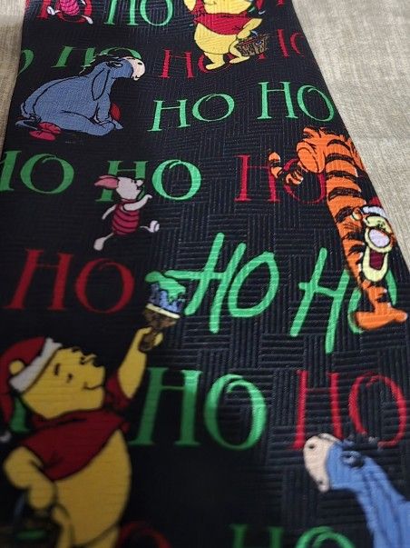 Looney Tunes Winnie The Pooh Tie