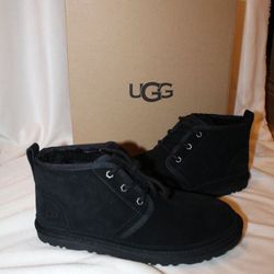UGG nuemal size 8.5