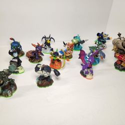 Skylanders Lot 15 Pieces, Video Game not included, Legendary Xbox PS Nintendo