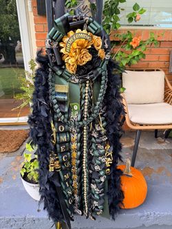 Homecoming mum