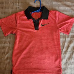 Red Black Nike Golf Polo Tshirt Dri Fit Size 7Y