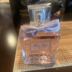 Perfumes Brand New $40 Firm 