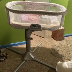 Halo Swivel Sleeper Basinet