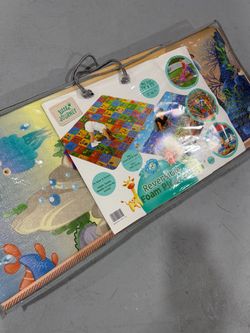 Baby playmat
