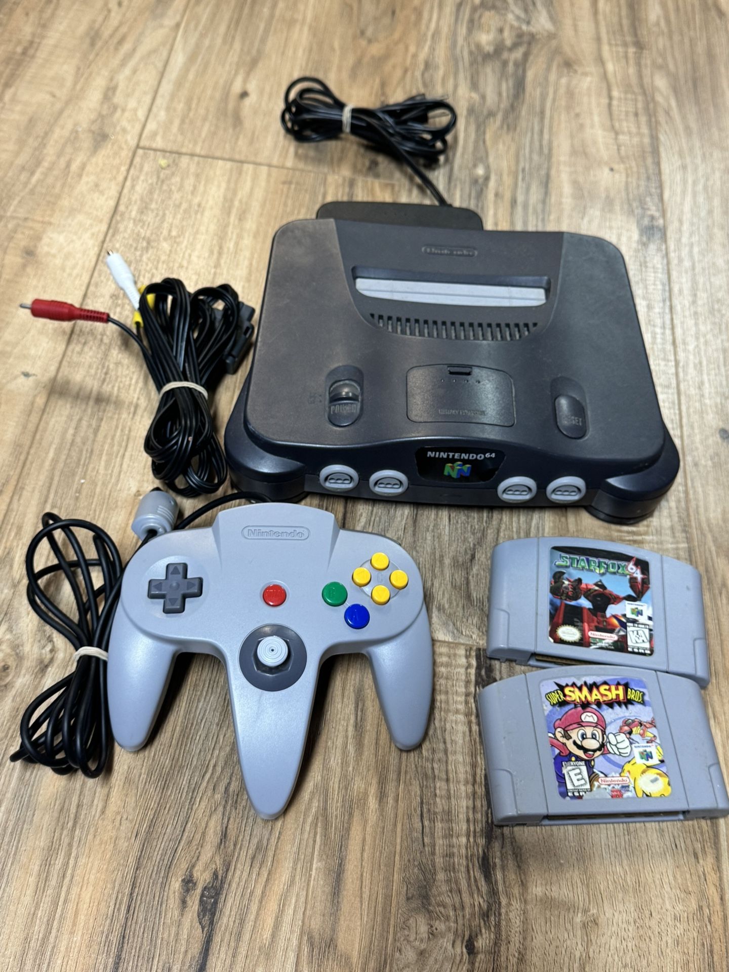 Nintendo 64 System W/ Hookups, Controller And 2 Games - Starfox & Smash bros