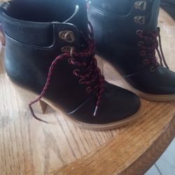 Woman Nautica Heels 7.5 Like New 