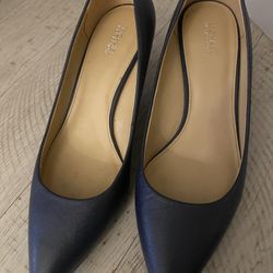 Michael Kors navy Heels