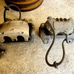 Pontiac G8 GT brakes