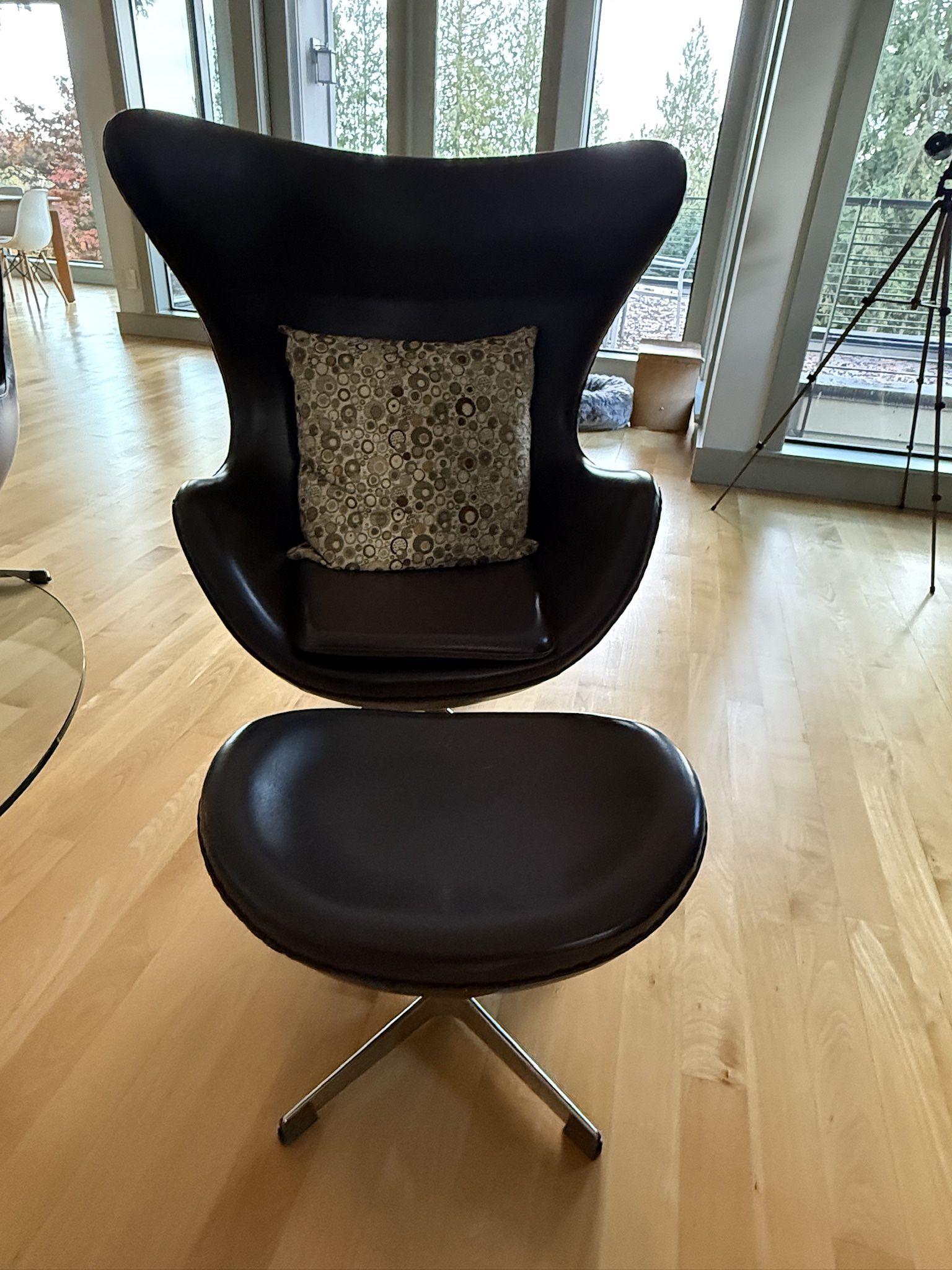 2 Leather Chairs With Stool
