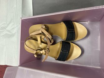 Women vintage heels, Miu Miu brand, in great condition, lightly used, U.S. size 7.5, Euro size 38