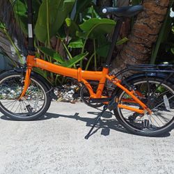 Folding bicycle by Solorock. Excellent Condition! 