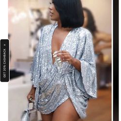 Ellae lisque Center Of attention Dress Size L