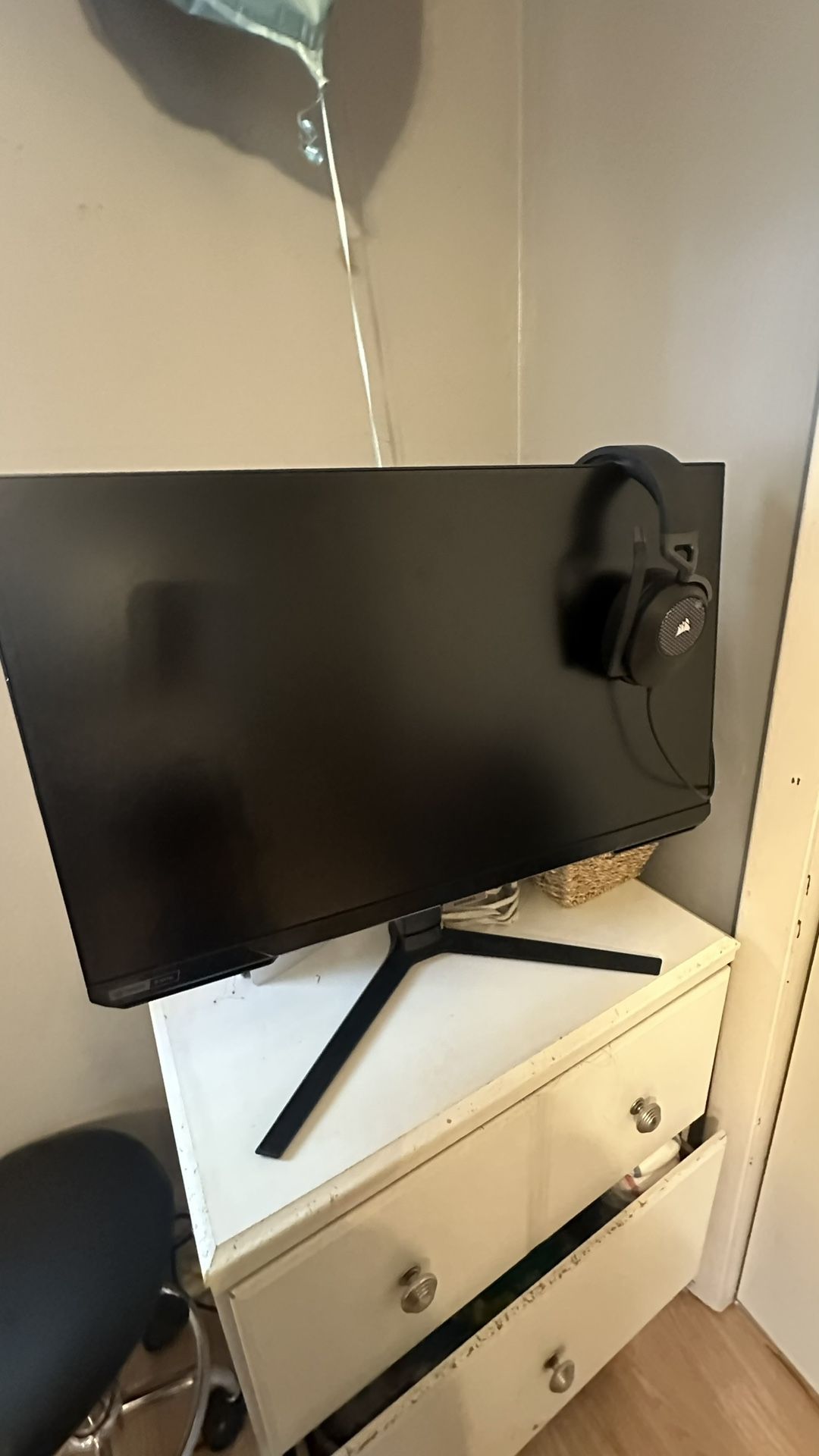 Samsung 27” Odyssey Gaming Monitor