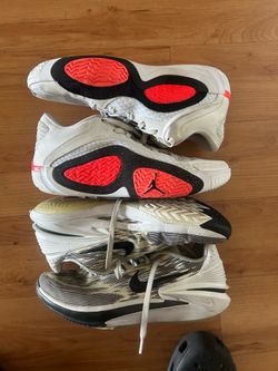 Basketball shoes