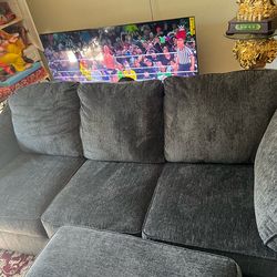 Sofa missing chase
