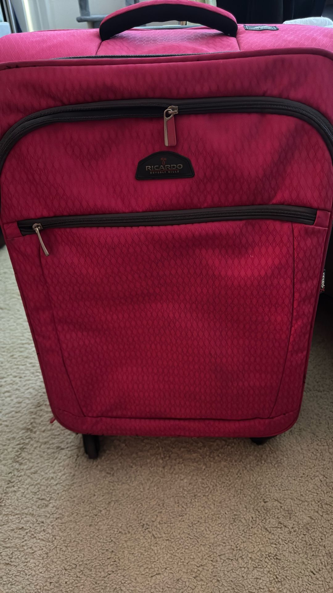 Light Weight Medium Size Luggage 