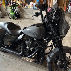 2022 Harley Davidson Street Glide ST