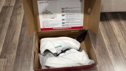 Reebok classic work sneaker in white