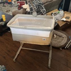 Cloud Baby’s Bassinet 