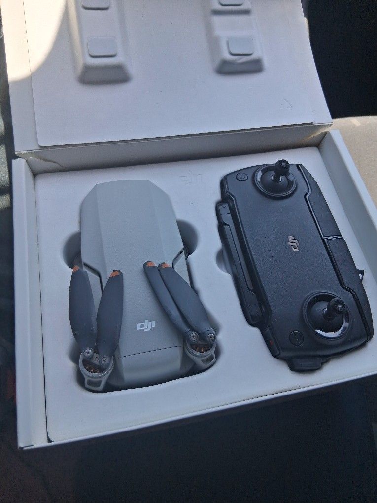 DJI MINI SE drone