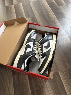 Nike Dunk Low Vintage Panda